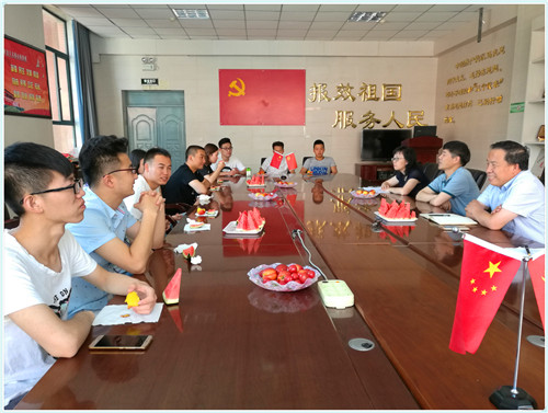 金沙集团3354.c.c举办毕业生代表座谈会